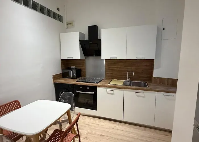 T3 Clair Et Design Au Coeur Du Vieux Bastia (Corsica)