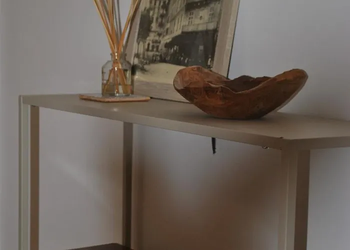 Appartement T3 Clair Et Design Au Coeur Du Vieux Bastia (Corsica)