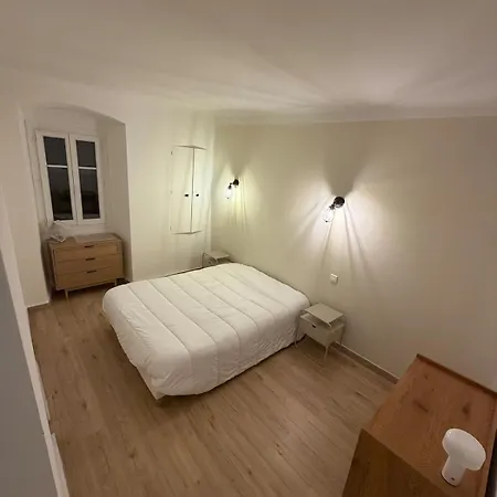 T3 Clair Et Design Au Coeur Du Vieux Appartamento